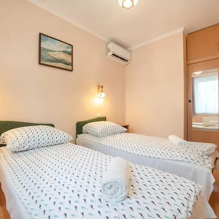 Goscinne Konik Morski Apartment *